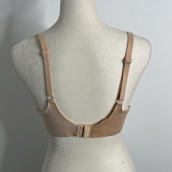 Mae size 38D beige underwire bra.  Seamless edges. - Picture 3 of 4